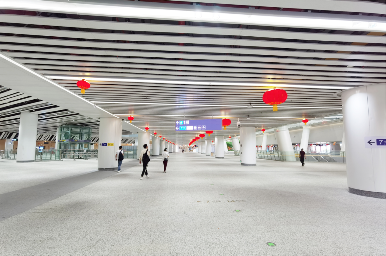 人民日报点赞！深圳这个地铁站的公厕，“美”出圈了！